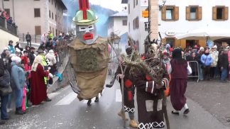 La mascherata di Santa Plonia torna a colorare le strade
