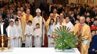 Festeggiati i 400 anni della parrocchia di Farra d’Alpago: 4 secoli di comunità e preghiera