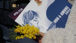 “Ammonire” gli uomini violenti per salvare la vita delle donne