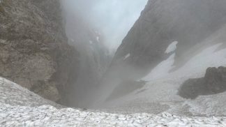 Ragazzi padovani bloccati in bivacco per la neve, escursionisti attrezzati vengono loro in aiuto