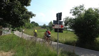 In bicicletta tra i due laghi