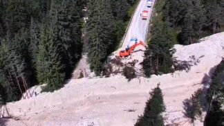 San Vito alle prese con nuove colate: Alemagna chiusa e detriti nel Boite