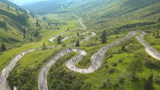 In ottomila sui passi dolomitici: un successo la “Maratona dles Dolomites – Enel”