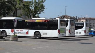 Stop del trasporto pubblico verso la zona industriale di Longarone ad agosto: la reazione delle RSU