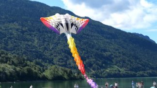 Promossa la seconda edizione del “Festival degli aquiloni” al Lago di Santa Croce