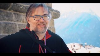 Raccolta firme dei parrocchiani di San Nicolò e Danta per non far trasferire il parroco don Fabio