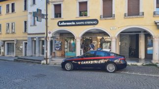 Detenuto in semilibertà arrestato per rapina e sequestro di persona