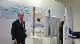 La Fiaccola #30: a Longarone la presentazione delle torce olimpiche Milano-Cortina 2026