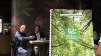 Educazione all’ambiente con il volume “Ecoscuole – L’album della transizione ecologica”