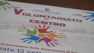 “Volontariato al centro”, 90 associazioni in Piazza dei Martiri per raccontare il proprio lavoro