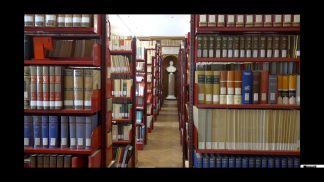 Porte aperte alla Biblioteca Gregoriana, residenti e turisti scoprono i suoi tanti tesori
