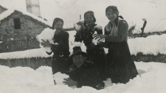 Ecco “#MemorieDiNeve”, anziani e giovani per raccontare la neve di un tempo