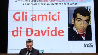 Dal Comitato d’Intesa il premio alla grande famiglia che da 50 anni si prende cura di Davide