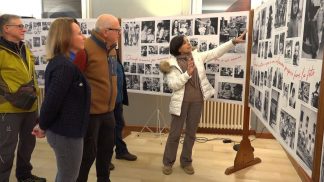 Una mostra fotografica sui bambini di Tignes, la comunità si adopera per restaurare il campanile