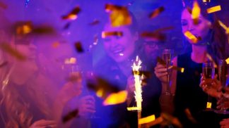 Articoli pirotecnici all’interno dei locali: scattano le ordinanze