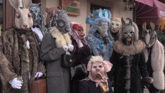 Gran finale de “L’Arca di Natale” con le maschere artigianali