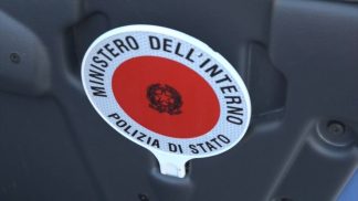 Inseguimento e sequestro di sostanze: la Polizia ferma due persone a Longarone