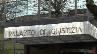 Tentò di avere rapporti sessuali con un minore: patteggiamento per un 52 enne