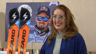 L’europarlamentare Elena Donazzan in visita alla mostra “Scie di Gloria” a Longarone