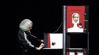 Teatro Buzzati gremito con la rassegna Giovedì Giovani h21 del Tib Teatro