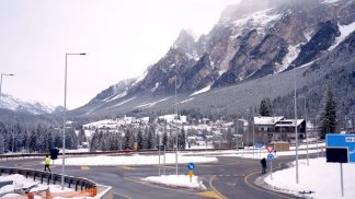 Aperta la rotatoria dello svincolo nord della variante di San Vito di Cadore