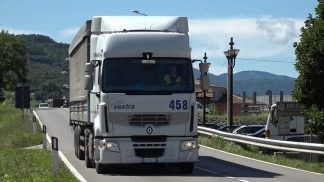 La Cgia di Mestre: “Autotrasportatori in difficoltà”. Nel Bellunese si è persa un’azienda su tre