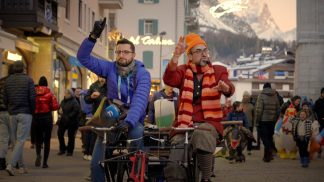 Il Fuoripista Olimpico #13: lo scambio delle spillette e la gioia del carnevale