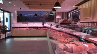 Valcarne riapre il punto vendita al Foro Boario di Feltre