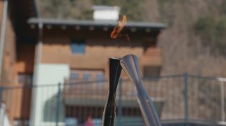 Oltre il traguardo #1: La luce delle fiaccole illumina Cortina