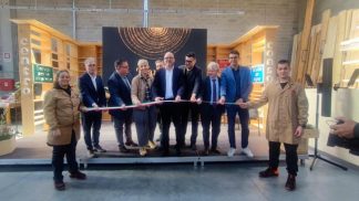 Scuola del legno, inaugurata la nuova falegnameria
