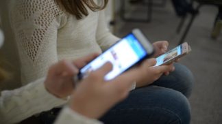 “Mi connetto di meno”: educare le nuove generazioni al digitale.