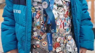 Oltre il traguardo #5. Arte inclusiva in alta quota. E ritorna lo scambio delle pin!