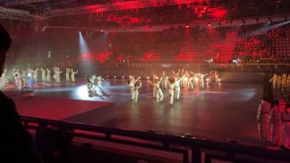 Paralimpiadi, con la cerimonia allo stadio del ghiaccio si chiude un’edizione – record