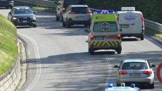 Schianto sulla Provinciale 1 a Marziai: muore un centauro 62enne