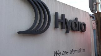 Vertenza Hydro di Feltre, prorogata fino a luglio la cassa integrazione per i lavoratori