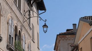 Nuova illuminazione pubblica a Feltre: guasti e consumi dimezzati in due anni