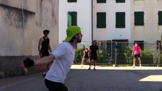 Il gioco del “to vegna” ravviva Farra di Mel