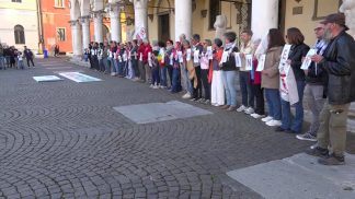 Belluno in piazza per la Flotilla: presidio di solidarietà davanti alla Prefettura