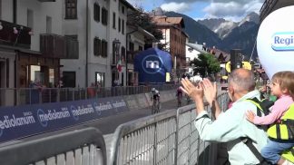 Giro d’Italia Women 2026, Demi Vollering vince la 5° tappa