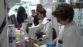 Microbiologia e laboratorio analisi: nuovi spazi e strumentazioni all’avanguardia