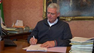 Il sindaco Oscar De Pellegrin respinge le dimissioni dell’assessore Marco Dal Pont