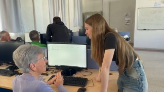 Ritorna il volontariato informatico a cura dei giovani delle Scuole in Rete
