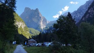 Precipita dal Castello delle Nevere, muore basejumper francese