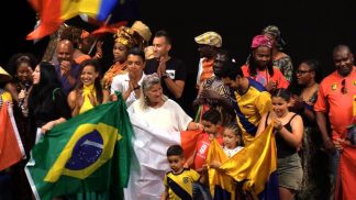 Fratellanza e scambio nella “Festa dei Popoli” al Teatro Comunale