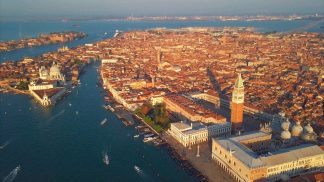 Autonomia, alla Camera passa lo schema di accordo Stato-Regione per quattro materie
