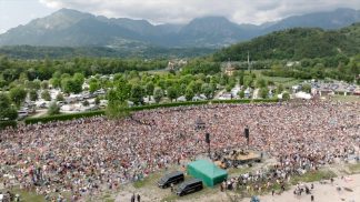 Dolomiti Arena: 7000 persone al Lago di Santa Croce per i Negrita