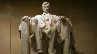 Un Abramo Lincoln “alla comeliana”