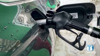 Caro carburanti: il problema mette in ginocchio numerose categorie