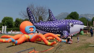 Al Lago di Santa Croce un fine settimana con il Festival degli Aquiloni