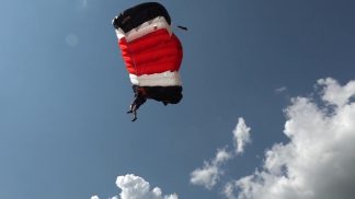 Paracadutismo, cala il sipario sul Trofeo Città di Belluno: edizione da tutto esaurito
